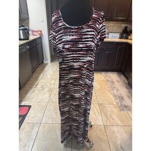 Women’s Plus Size Black & White Maxi Dress With Red Accents From Avenue 18/20